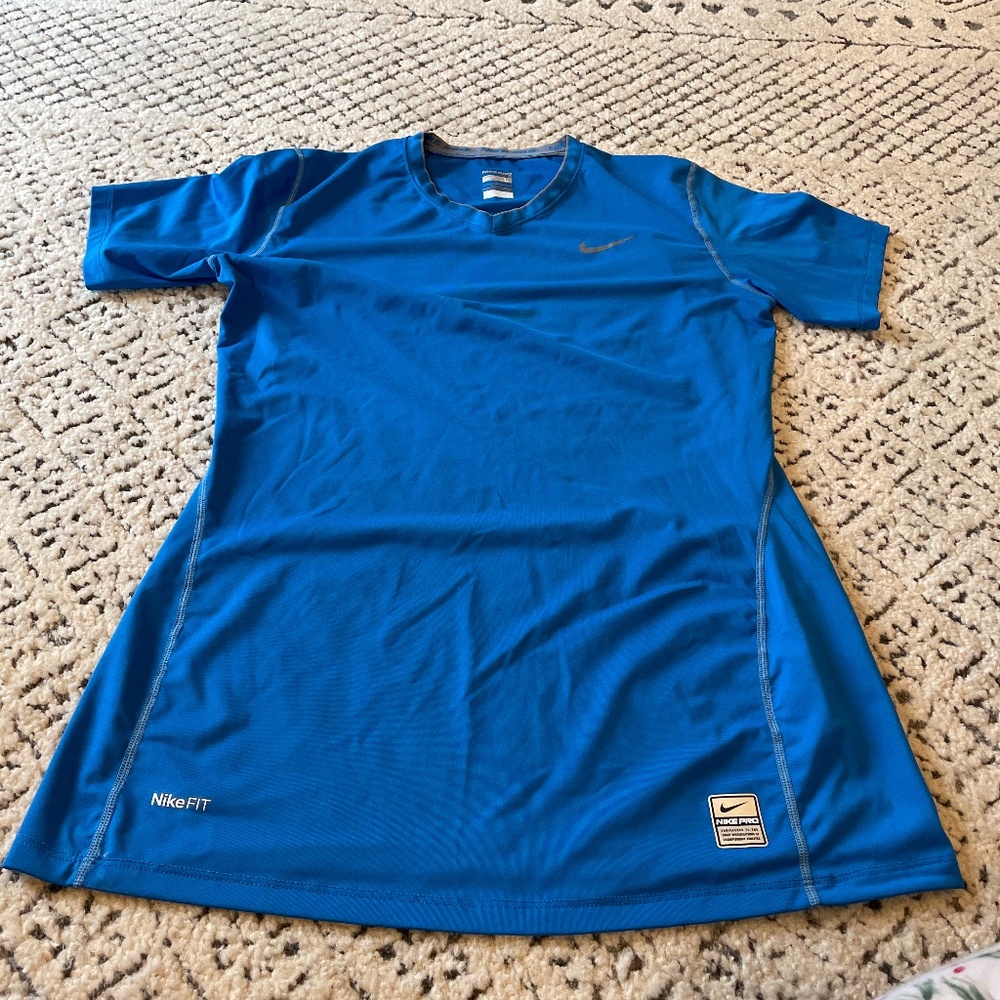 Nike pro womens large blue short sleeve top